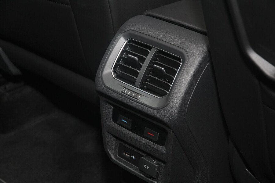 Volkswagen Tiguan Allspace 2.0L - Hình 13
