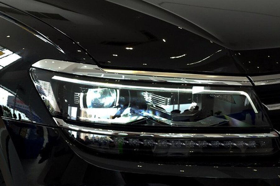 Volkswagen Tiguan Allspace 2.0L - Hình 7